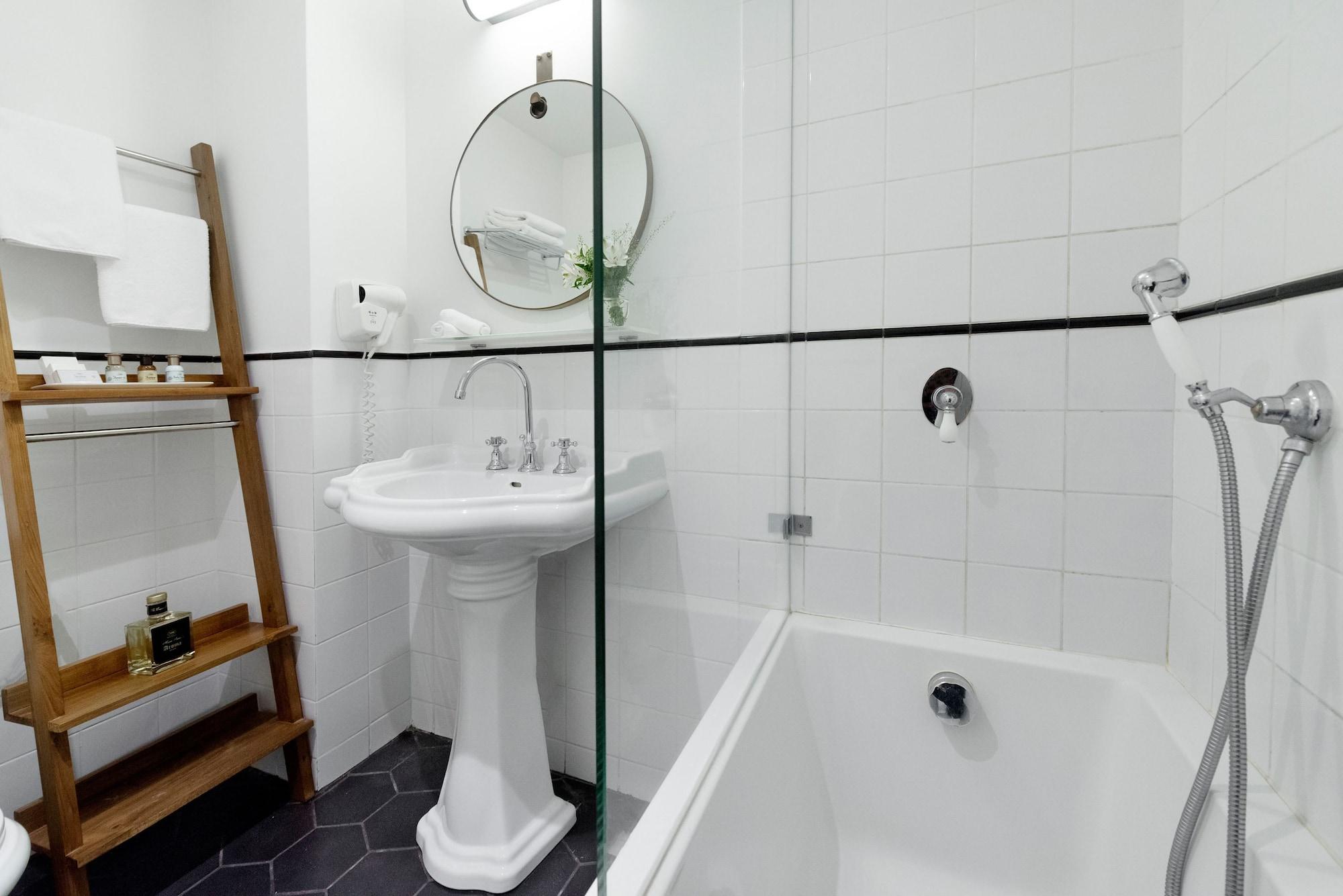 Lily & Bloom Boutique Hotel Tel Aviv Buitenkant foto
