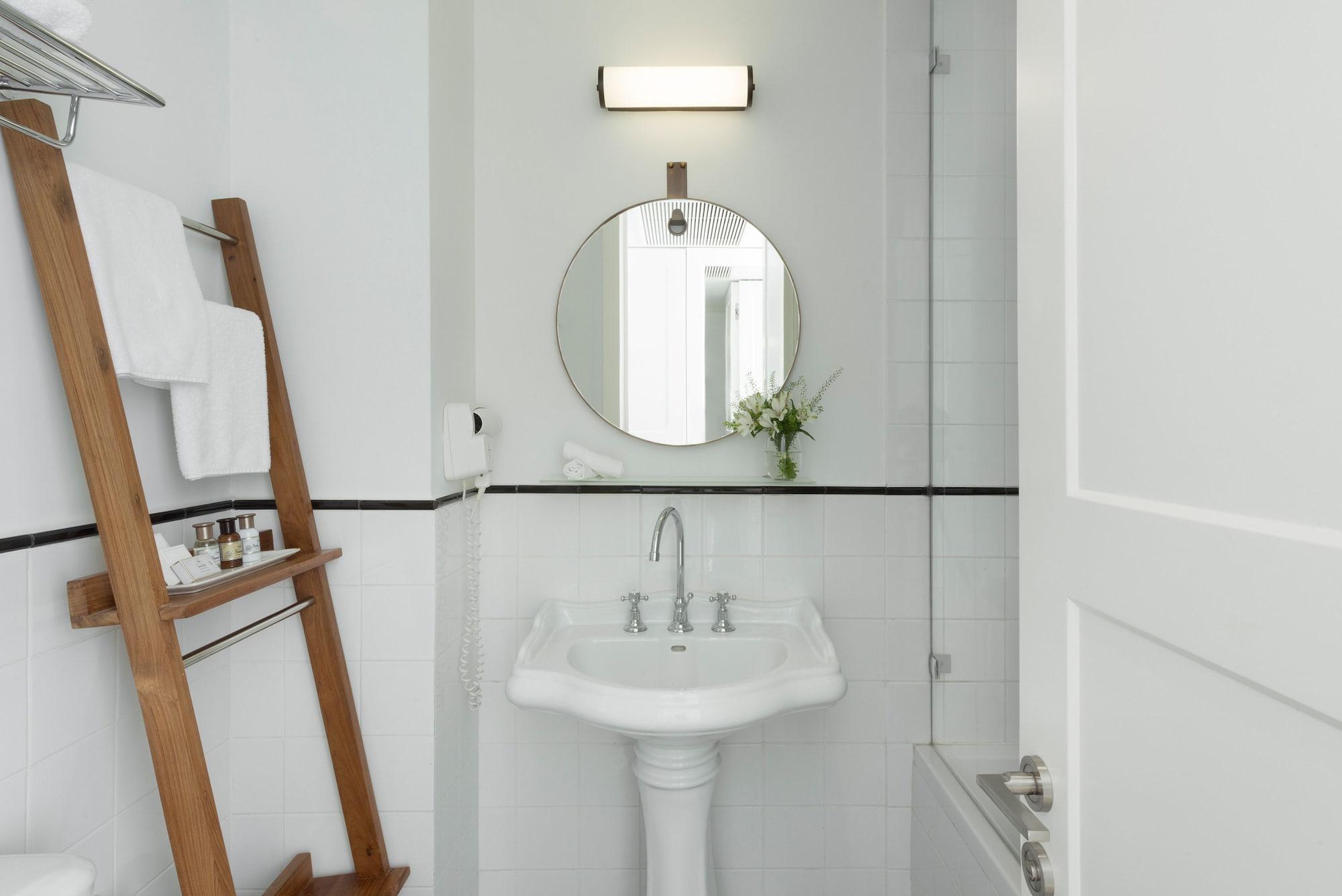 Lily & Bloom Boutique Hotel Tel Aviv Buitenkant foto